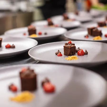 Romantikhotel Platte אטנדורן