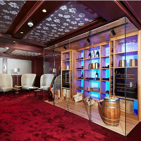 Romantikhotel Platte Szálloda 4*