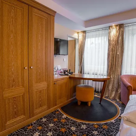 Romantikhotel Platte Hotel 4*
